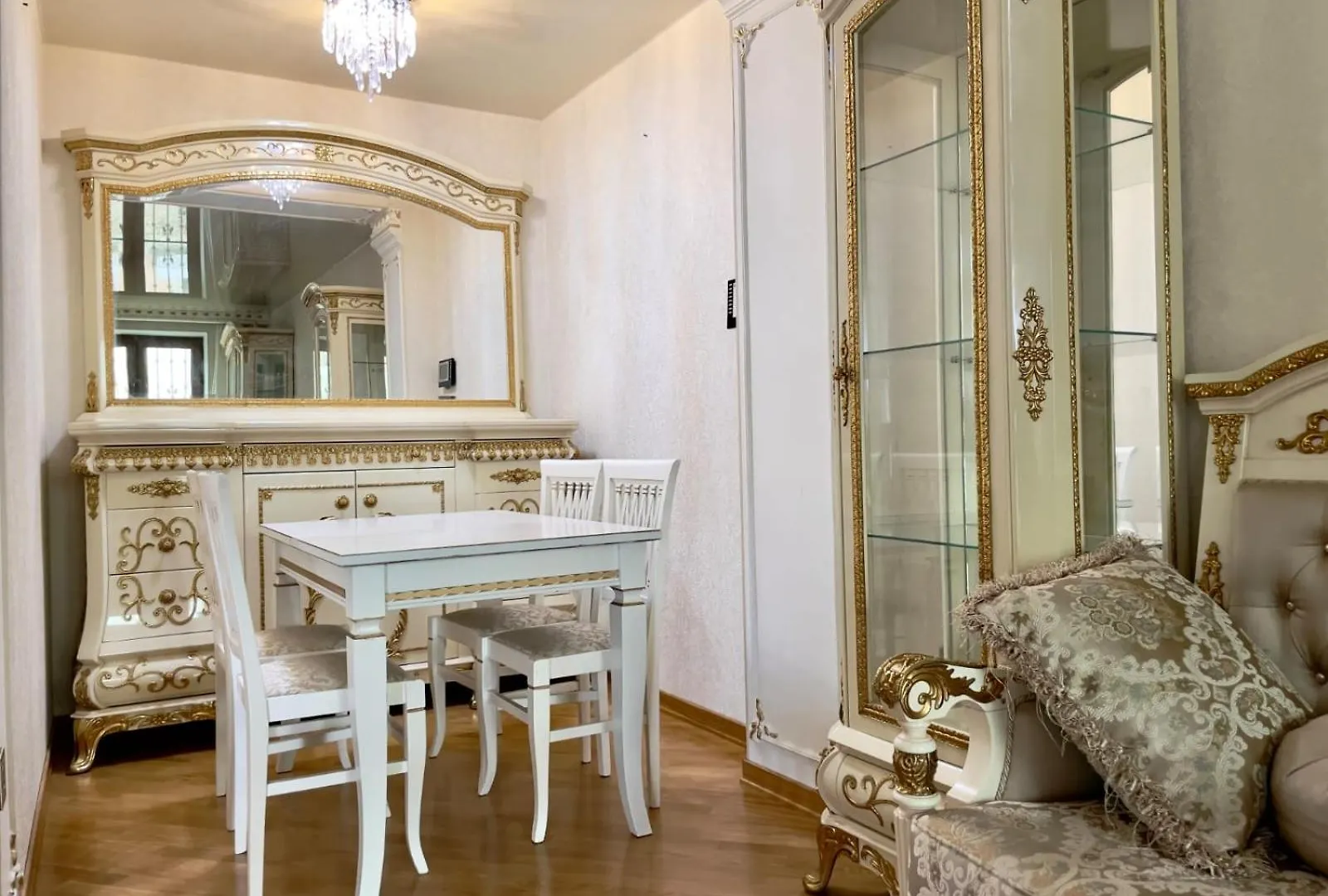 Nice Apartment Near Bulvar Baku